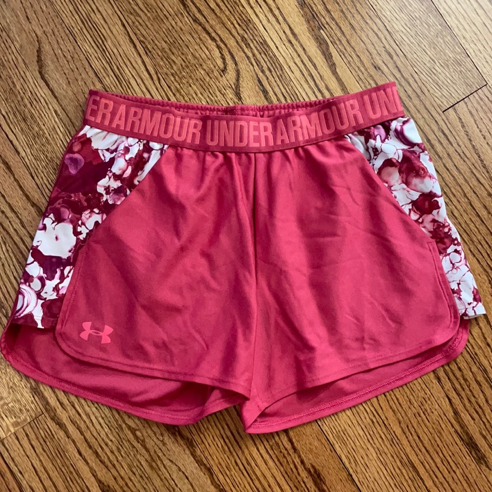 Women’s Under Armour Shorts. Size small.
